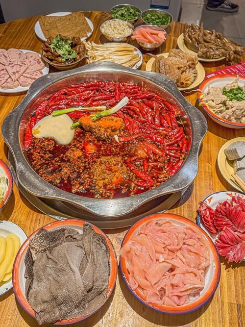 重慶特色美食（嗶哩嗶哩重慶有哪些知名小吃）