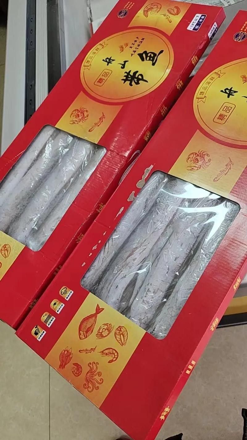 華龍紅龍魚是雜牌魚嗎（華龍紅龍魚屬于雜牌魚嗎，）