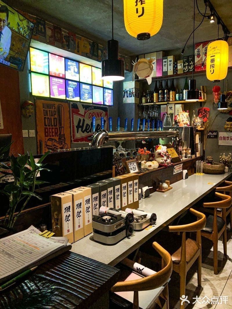 如何聯系天津西龍魚缸專賣店的客服