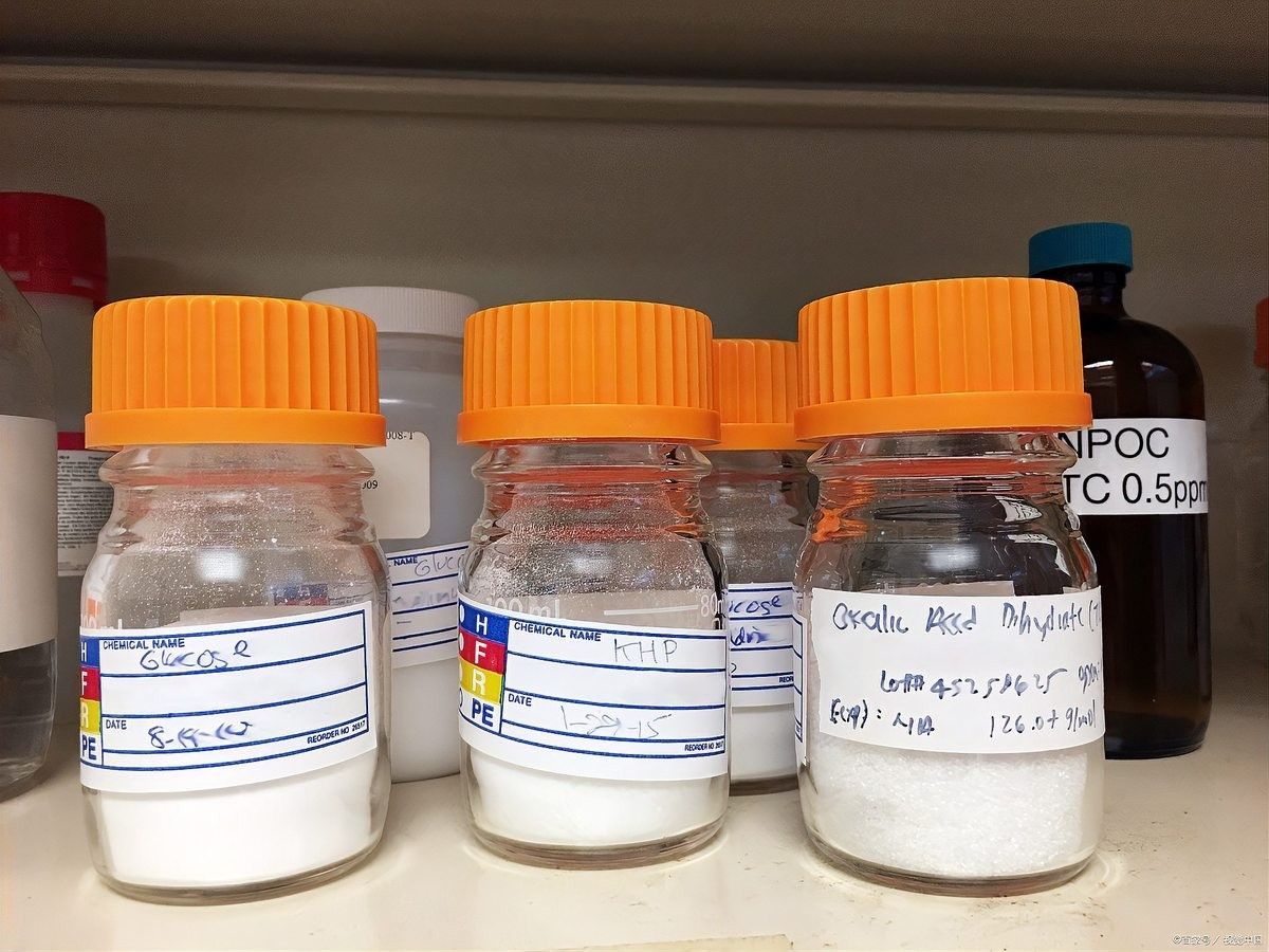 如何正確使用亞甲基藍預防龍魚爛尾（亞甲基藍預防龍魚爛尾病，5個關鍵問題+安全用法）