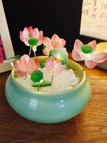 琉璃玉石材質(zhì)擺件如何清潔（清潔琉璃玉石擺件的步驟）