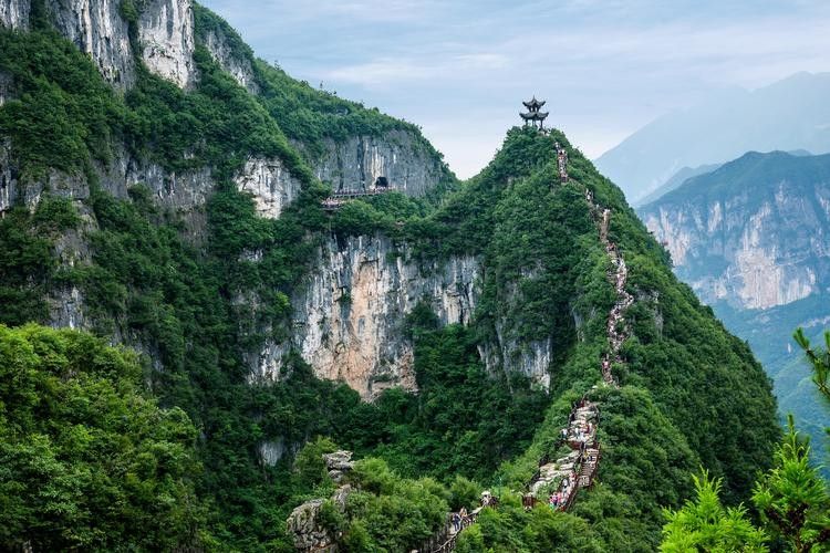 云陽龍缸簡介（重慶云陽龍缸國家地質(zhì)公園）