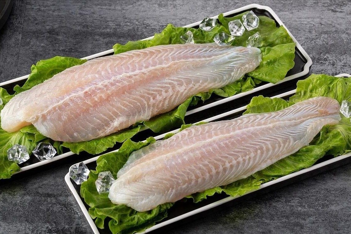 如何區分巴沙魚片和龍魚（如何區分巴沙魚和龍魚，龍利魚與巴沙魚的區別，龍利魚的區別）