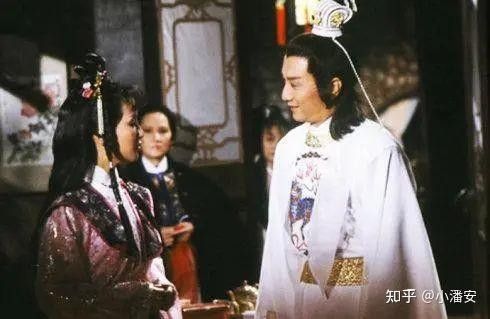 離別鉤在《七種武器》中象征什么？