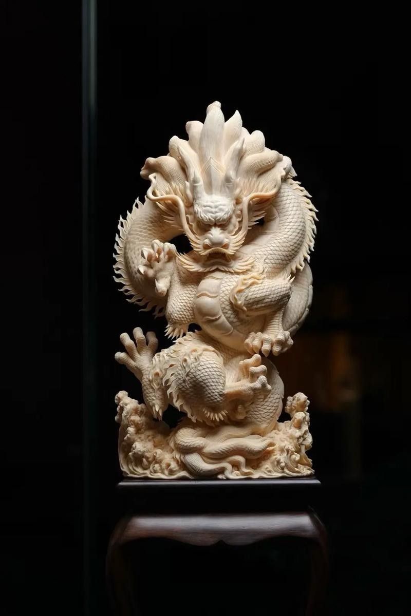 金龍擺件如何保養（金龍擺件最忌三種東西柚棠織藝養護龍牌別踩坑）