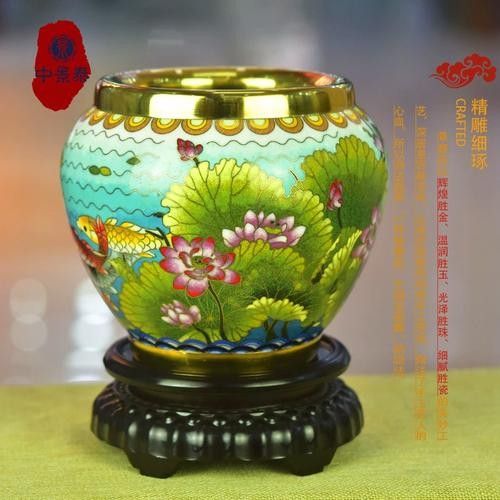 景泰藍金魚擺件（景泰藍金魚擺件是一種融合傳統工藝與吉祥寓意的精美工藝品）