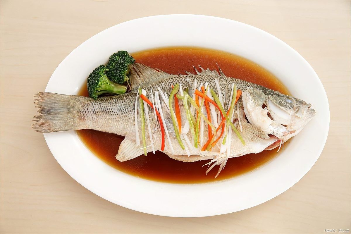 龍躉魚清蒸時需要多長時間（清蒸龍躉魚怎么做_清蒸龍躉魚的做法） 龍躉魚清蒸時需要多長時間（清蒸龍躉魚怎么做_清蒸龍躉魚的做法） 龍魚百科 第2張