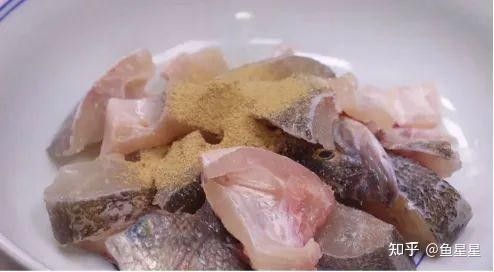 南雄龍魚為何要少吃（南雄龍魚為何要少吃，看完案例驚呼:不敢吃魚生…一心堂）