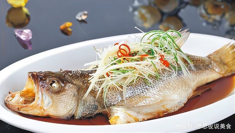 金龍魚被清蒸后，其肉質如何（金龍魚清蒸后的肉質變化）
