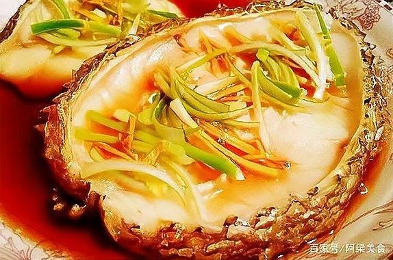 金龍魚被清蒸后，其肉質如何（金龍魚清蒸后的肉質變化）
