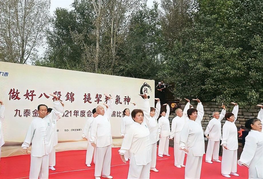 武極龍的服務如何（關于武極龍的服務評價）