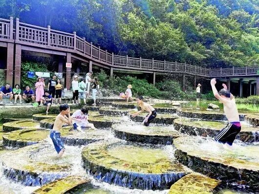 霍山真龍地景點 霍山真龍地景點 觀賞魚百科 第12張