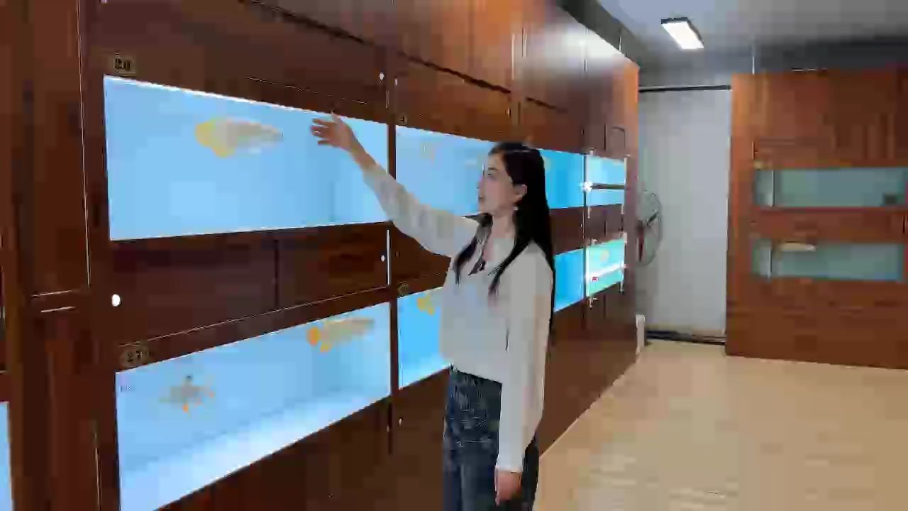 注重天然培養，不烤燈，不喂藥，不壓養。 原色魚，展現龍魚自然之美～ #萬隆天王紅龍 #龍魚 #紅龍 #觀賞魚 #養魚日記