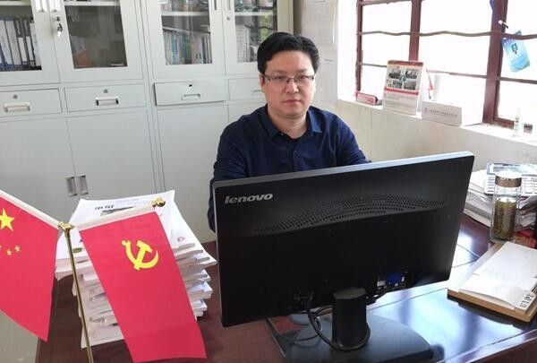 郫都區黃金龍個人資料