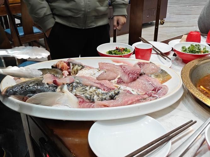 南寧廣龍魚(yú)飯店