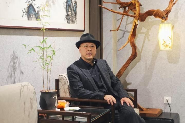 黃山金龍魚的市場價格范圍是多少，金龍魚最貴的一幅畫，是一幅描繪黃山風景的國畫，價格走勢如何