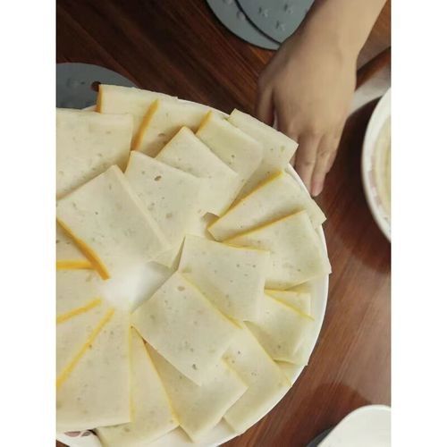 荊州松滋魚塊外酥里嫩不粘鍋全民小視頻搶著吃，湖北荊州松滋魚塊