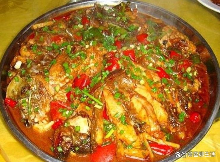 陽朔啤酒魚的家常做法，醬汁酸辣入味（廣西桂林名菜啤酒魚的家常做法香辣開胃好吃到爆）