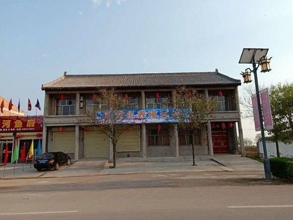 運(yùn)城龍魚(yú)養(yǎng)殖基地哪個(gè)規(guī)模最大？（運(yùn)城市與龍魚(yú)相關(guān)的觀賞魚(yú)養(yǎng)殖基地）