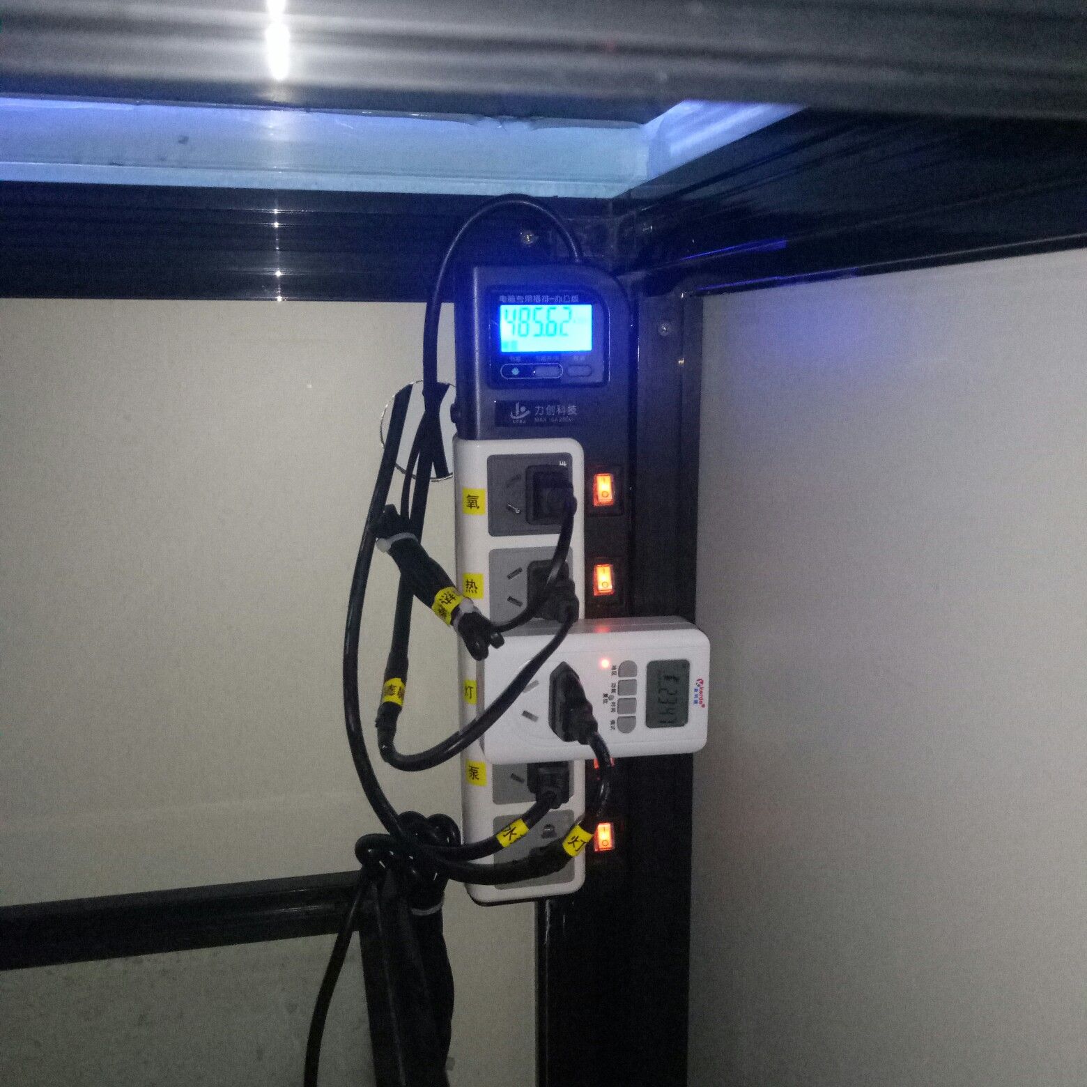 探索底濾缸電源線的極致規范，本文探討了底濾缸電源線的極致規范（底濾缸電源線在設計和制造過程中追求的高標準）