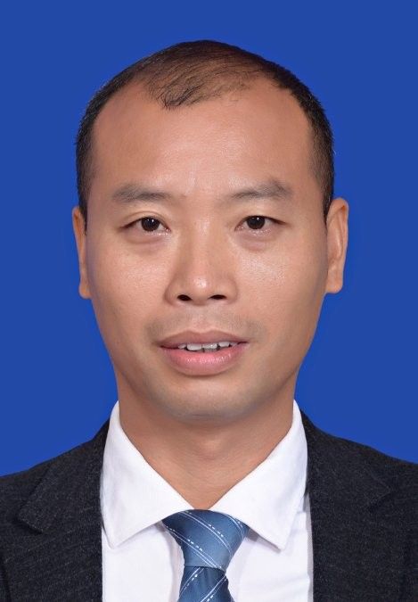 黃龍國在大余縣的工作成績?nèi)绾危S龍國在鄉(xiāng)村振興方面有哪些舉措（大余縣人民政府領(lǐng)導(dǎo)黃龍國）