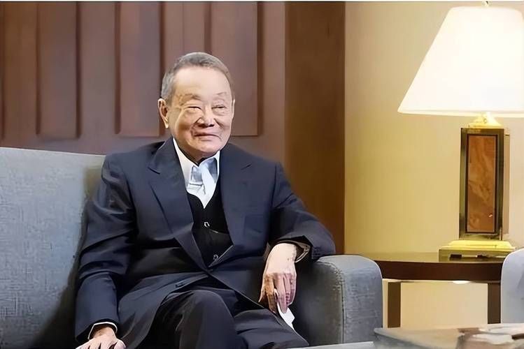 金龍魚創始人郭鶴年現在多少歲？（馬來西亞著名華人企業家郭鶴年的接班人，身價多少）