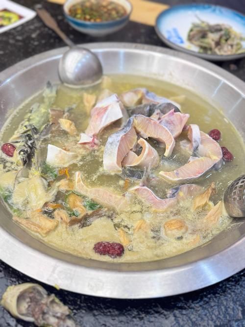 化州龍魚有哪些功效（化州龍魚、龍魚、龍躉魚的藥用功效主要產于中國廣東省化州龍魚）