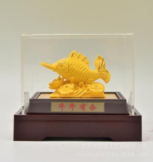 絨沙金金龍魚有哪些款式？（絨沙金金龍魚擺件）