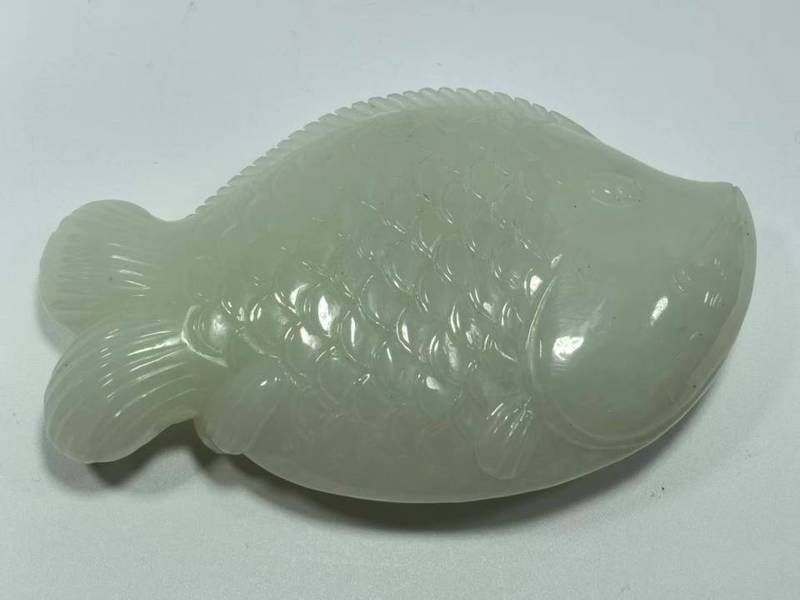 如何鑒別真假玉雕龍魚？（如何鑒別玉雕龍魚）