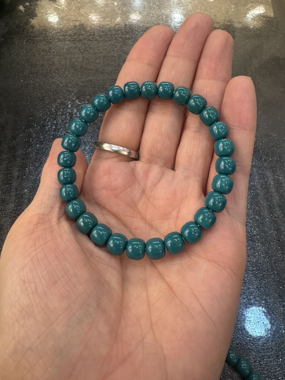 極致的綠松石手串，極致的綠松石手串在珠寶市場(chǎng)中的獨(dú)特地位和價(jià)值