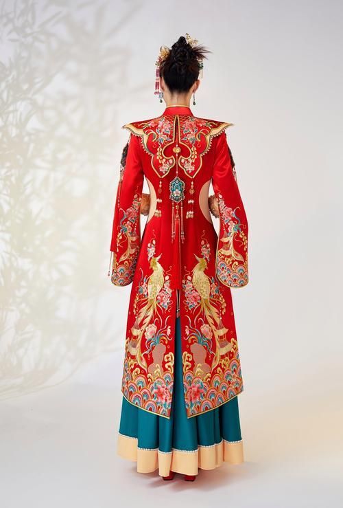 紅龍服飾有哪些經典款式，紅龍服飾的經典款式