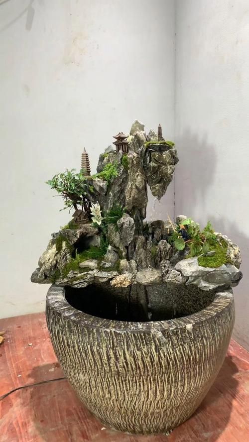 給我推薦一些適合1米5魚缸的裝飾品，1米5的魚缸裝飾品選擇合適的裝飾品至關(guān)重要