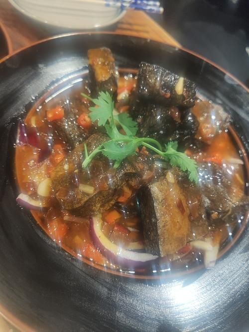 金龍魚和銀龍魚哪個更難養，金龍魚和銀龍魚哪個更好養？