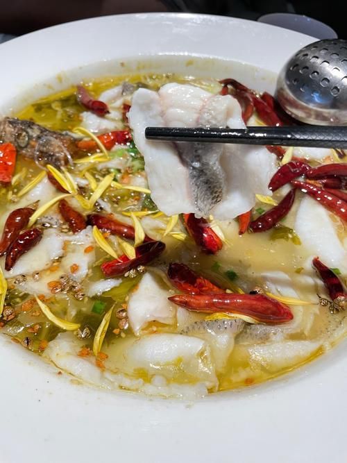 豐寧龍魚(yú)有哪些特色做法？，豐寧龍魚(yú)是河北承德豐寧滿族自治縣的特色淡水魚(yú)