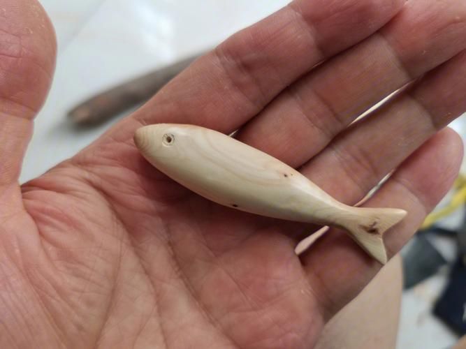 如何挑選一件好的木雕魚，如何挑選一件好的木雕魚，有哪些著名的木雕魚流派