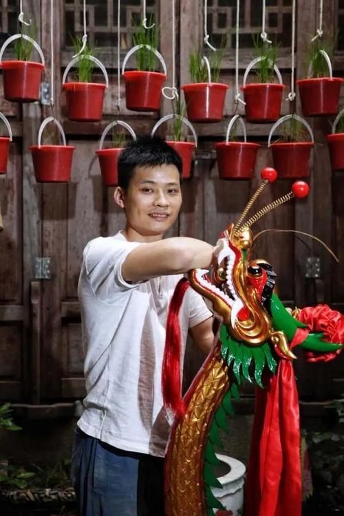 木雕龍頭有哪些著名傳承人，木雕龍頭傳承者有哪些