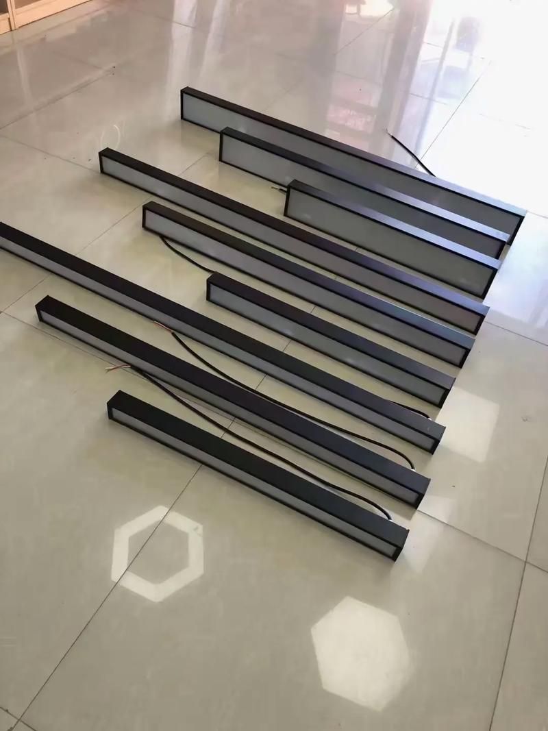 哪種類型的魚缸燈光最好，新手養(yǎng)魚，魚缸燈怎么選