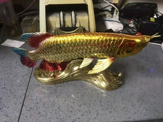給我一些古銅官銅金龍魚擺件的真品圖片，古銅官銅金龍魚擺件有哪些收藏價值