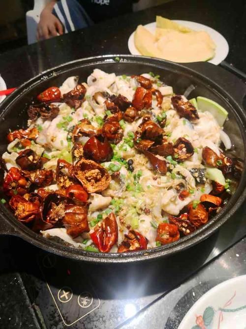 大豐收魚莊的龍魚鍋有哪些特色，豐收魚莊的龍魚鍋有哪些特色