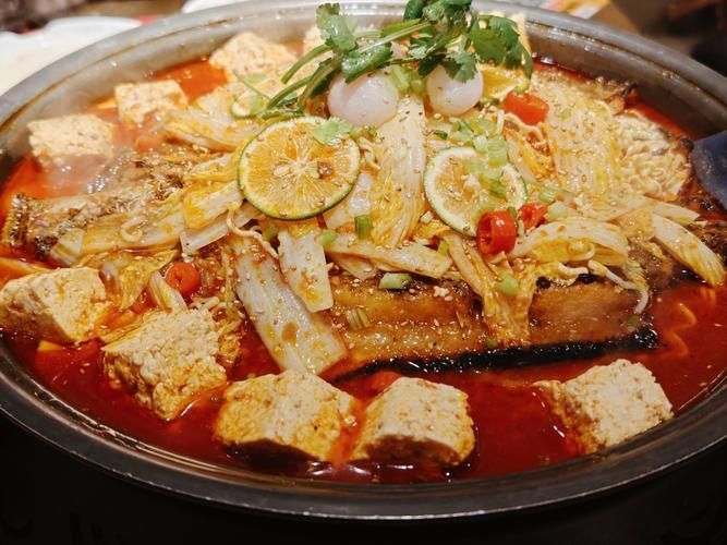 雨山龍魚餐廳有哪些特色飲品，“雨山龍魚餐廳”并非真實存在的獨立餐廳名稱并非獨立餐廳