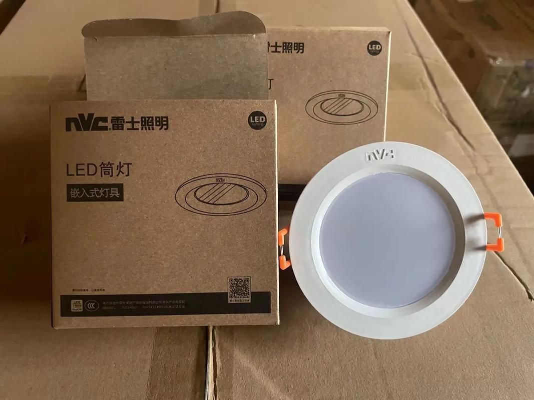 有哪些品牌的三基色燈值得推薦，三基色燈值得推薦的三基色燈值得推薦的三基色燈品牌