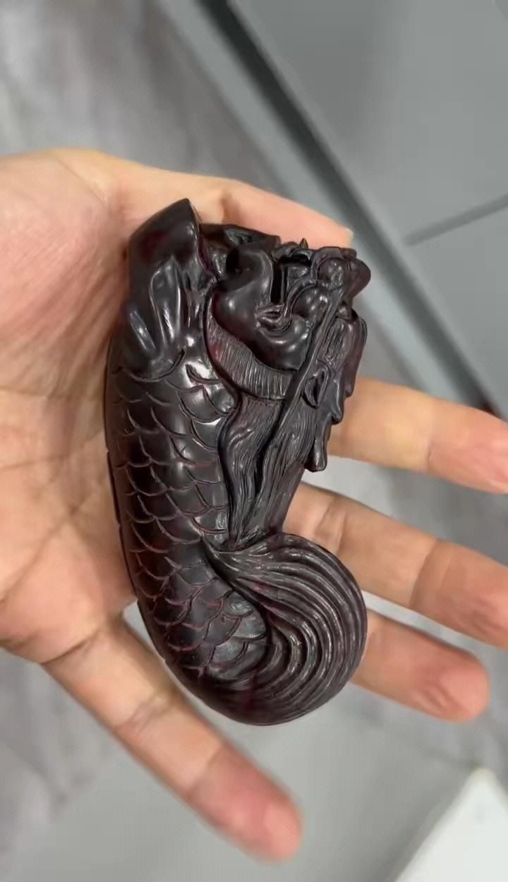 龍頭魚身掛件什么寓意，魚頭魚身掛件有哪些材質選擇？