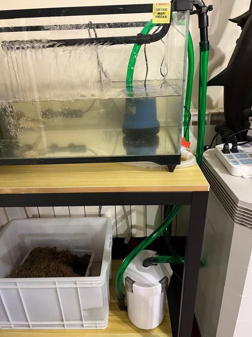 有哪些品牌的魚缸濾材推薦？，為魚缸選擇合適的濾材時有幾個品牌因其卓越的性能和可靠性受到推崇