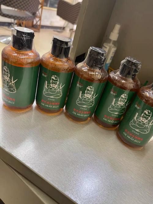 有哪些大背頭打理產品推薦，大背頭怎么打理