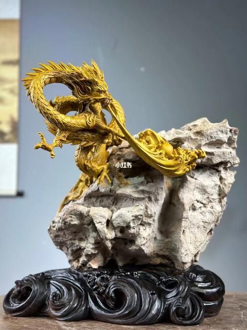 能否提供更多生龍主題的藝術品，生龍主題藝術中哪件最具有創(chuàng)新性
