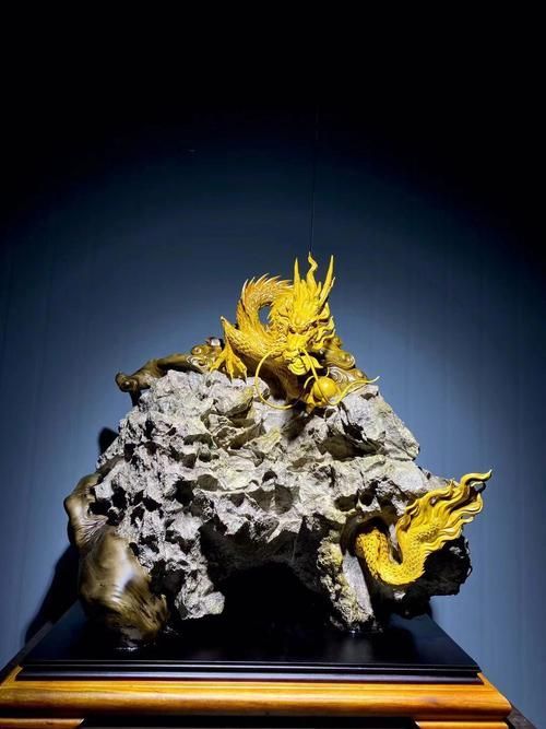 能否提供更多生龍主題的藝術品，生龍主題藝術中哪件最具有創(chuàng)新性
