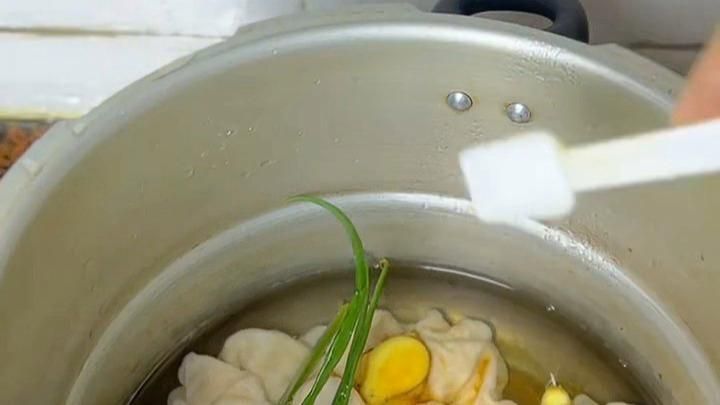 給我推薦幾款龍大的熱門產品，龍之翼智能手表-智能手表-