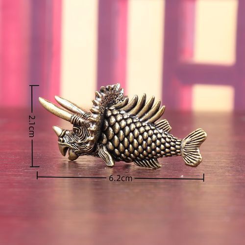 龍頭魚飾品有哪些材質選擇，不同材質龍頭魚飾品的選購對比表，幫你快速鎖定最適合的龍躉魚