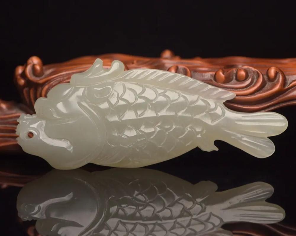 哪種材質的龍頭魚身掛件最珍貴,印度小葉紫檀老料木雕紅木工藝品支持7天無理由退換 龍魚百科 第5張 哪種材質的龍頭魚身掛件最珍貴,印度小葉紫檀老料木雕紅木工藝品支持7天無理由退換 哪種材質的龍頭魚身掛件最珍貴,印度小葉紫檀老料木雕紅木工藝品支持7天無理由退換 龍魚百科 第5張