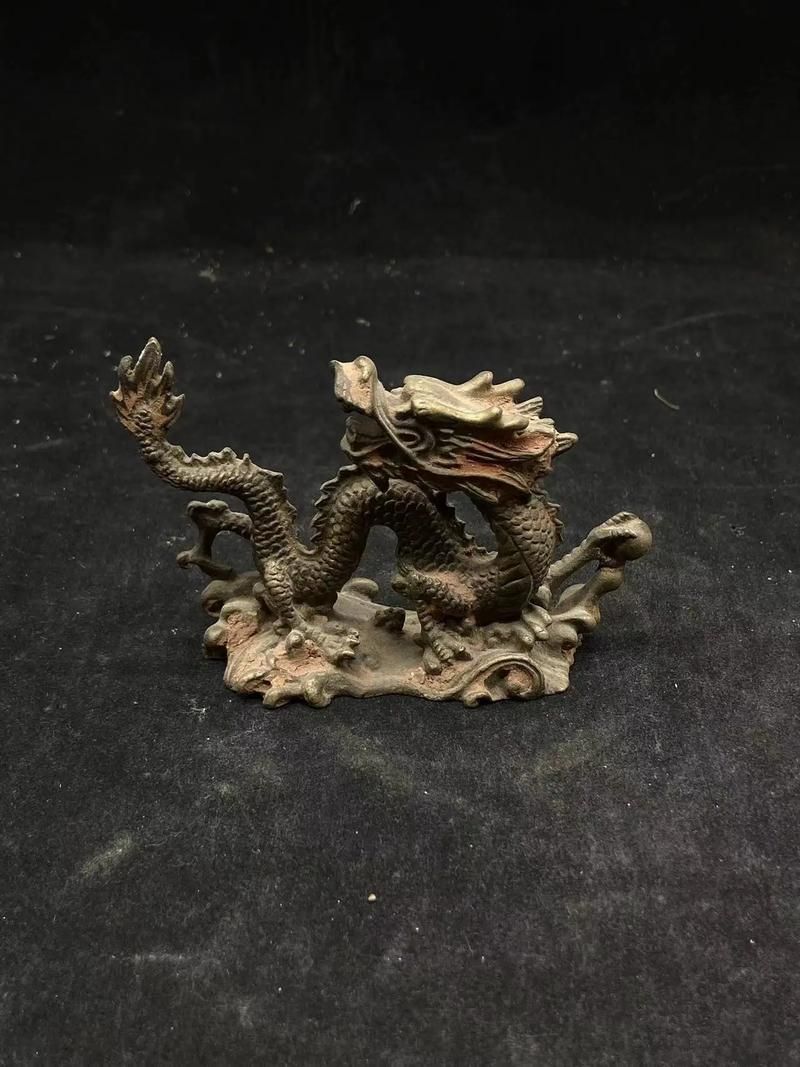 龍擺件哪個材質最有價值，純黃銅/全銅材質的龍擺件最具價值